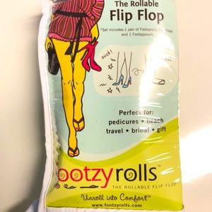 Footzy Rolls 🩴 The Rollable Flip Flop
